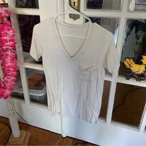 ✨ 10 for $10 ✨ v neck t shirt white cream color